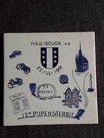 souveniertegel de jong""s pijpen  aardewerkfabriek in gouda, Antiek en Kunst, Ophalen of Verzenden