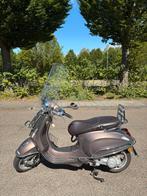 Vespa Primavera Touring 2019 - Goed onderhouden, rijklaar!, Fietsen en Brommers, Scooters | Vespa, Ophalen, Zo goed als nieuw
