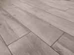 Keramische tegels afm 120x30x3 cm houtlook 8 m2, Ophalen, Keramiek, Zo goed als nieuw, 10 m² of meer
