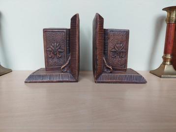Henzo boekensteunen / 15 centimeter hoog / Giethars beschikbaar voor biedingen