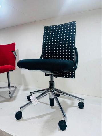 Vitra design bureaustoel door Antonio Citterio beschikbaar voor biedingen