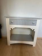 Schattig kastje 76 (h) x 80 (b) x 44 (d), Huis en Inrichting, Tafels | Sidetables, Ophalen, Gebruikt, 50 tot 100 cm, 25 tot 50 cm