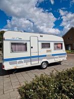 HOBBY 440. WIT ESSEN INTERIEUR.  NETTE CARAVAN MET 4 SLAAPPL, Caravans en Kamperen, Rondzit, Particulier, 4 tot 5 meter, Kachel