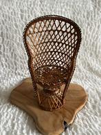 Rieten stoeltje hoogte 30 cm, Ophalen, Zo goed als nieuw, Accessoires