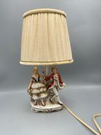 Vintage porseleinen lamp met koppel – klassieke tafellamp, ., Ophalen of Verzenden, Zo goed als nieuw, .