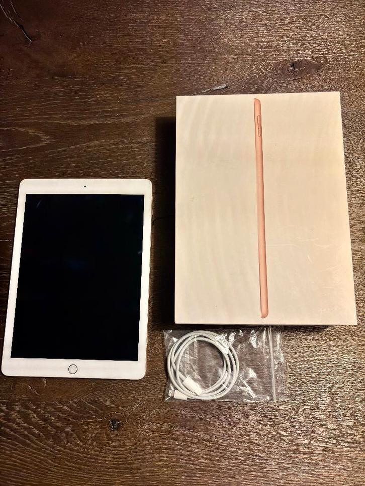 iPad (6th generation) A1893 – Wi-Fi – 32GB – Gold, Computers en Software, Apple iPads, Gebruikt, Apple iPad, Wi-Fi, 10 inch, 32 GB