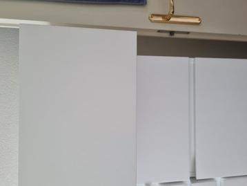 Malm ladekast/nachtkastje ikea 3lades wit - afbeelding 3