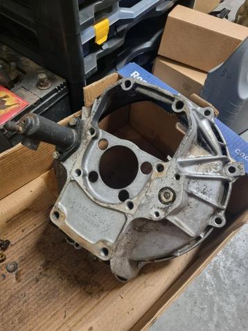 Mercedes W123 Koppelingshuis met Cilinder beschikbaar voor biedingen