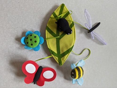 Schattig baby mobiel - insecten - vrolijke felle kleuren, Kinderen en Baby's, Speelgoed | Babyspeelgoed, Zo goed als nieuw, Mobiel