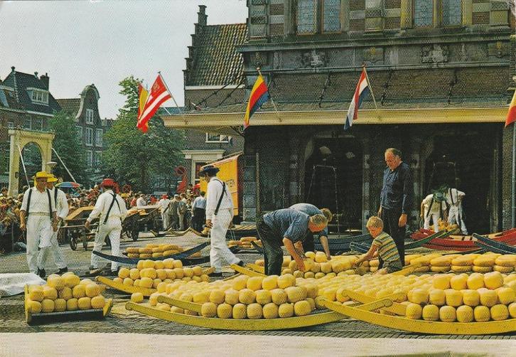 ALKMAAR Kaasmarkt, Verzamelen, Ansichtkaarten | Nederland, Ongelopen, Noord-Holland, 1980 tot heden, Verzenden