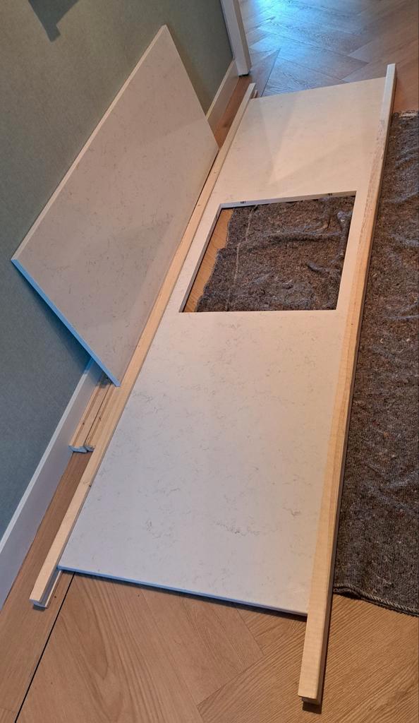 Twee composieten aanrechtbladen - Lion Stone, Molino Oro, Huis en Inrichting, Keuken | Keukenelementen, Nieuw, Minder dan 100 cm