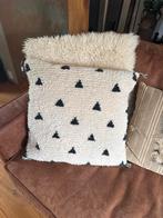 Kelim Kussen - Decoratief en Stijlvol, Huis en Inrichting, Woonaccessoires | Kussens, Ophalen of Verzenden, Zo goed als nieuw