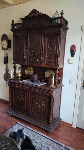 Te koop Antieke Franse Jachtkast beschikbaar voor biedingen