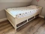 Landelijk meisjes bed met nachtkastje, rieten manden 90x200, Huis en Inrichting, Slaapkamer | Bedden, Ophalen, 90 cm, Eenpersoons