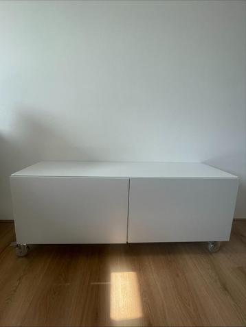 IKEA Besta TV-meubel (incl. glasplaat en wielen)
