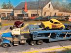 Peterbilt 281, Ixo 1:64 met autotrailer op diorama, Ophalen of Verzenden, Nieuw, Bus of Vrachtwagen
