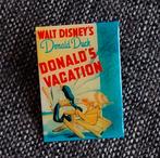 Donald Duck Donald's Vacation cartoon pin - Disneyland Paris, Speldje of Pin, Zo goed als nieuw, Ophalen