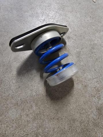 Trillingsdemper/veer voor buitenunit warmtepomp beschikbaar voor biedingen