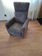 Comfortabele grijze relaxfauteuil, Huis en Inrichting, Gebruikt, Minder dan 75 cm, Ophalen of Verzenden, 75 tot 100 cm