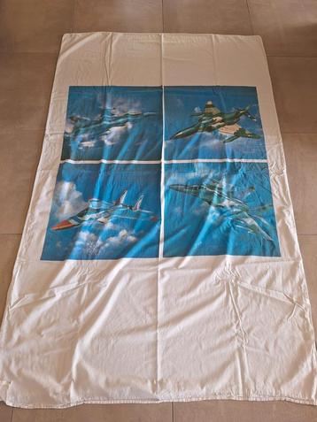 2x Dekbedovertrek met Straaljagers beschikbaar voor biedingen