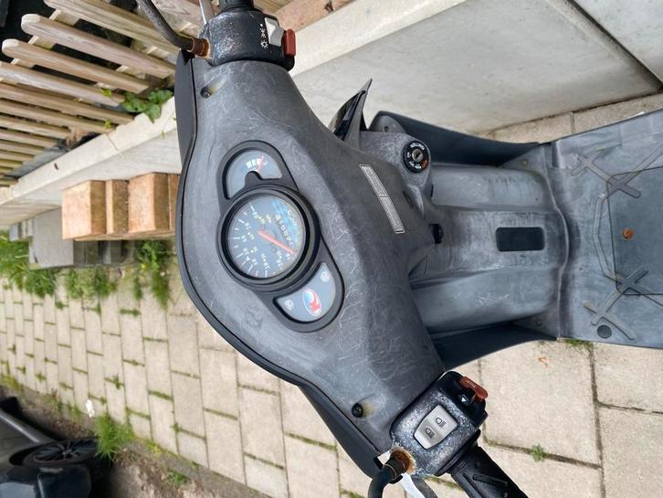 Kymco agility 50, Fietsen en Brommers, Snorfietsen en Snorscooters, Gebruikt, Kymco, Benzine, Ophalen