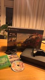 Xbox one X. Incl gta 5 & hogwarts legacy, Spelcomputers en Games, Games | Xbox One, 1 speler, Zo goed als nieuw, Vanaf 3 jaar