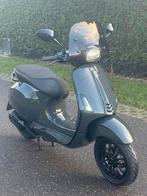 Vespa Sprint 2020! Custom! Porsche Grey! Brom, Ophalen of Verzenden, Zo goed als nieuw, Benzine, Overige modellen