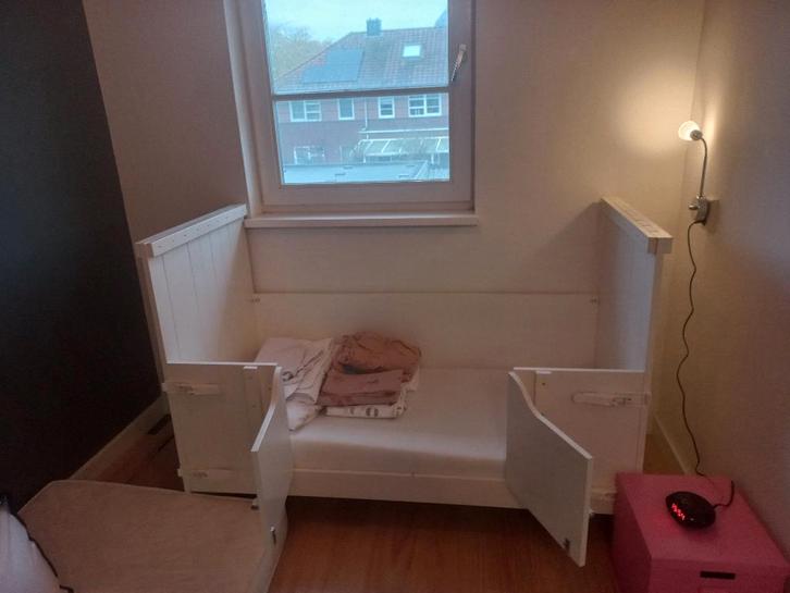 Gratis af te halen in Wieringerwaard wit peuterbed, Kinderen en Baby's, Kinderkamer | Bedden, Gebruikt, 140 tot 160 cm, 70 tot 85 cm