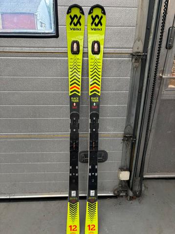 Slalom Völkl 155cm wedstrijd ski  beschikbaar voor biedingen