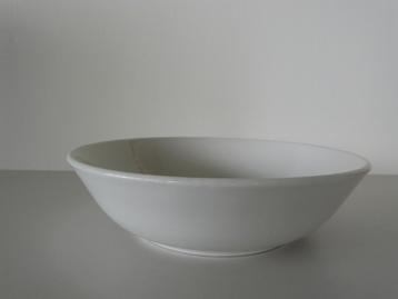 Witte schaal - Sphinx/ Regout -porselein  beschikbaar voor biedingen