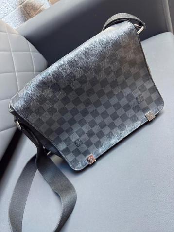 Louis Vuitton Damier Graphite Messenger Bag – 100% origineel beschikbaar voor biedingen