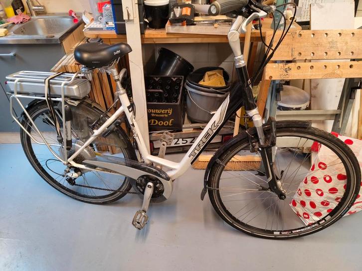 Trek T500 Damesfiets met defecte motor - Weinig gebruikt, Fietsen en Brommers, Elektrische fietsen, Gebruikt, Overige merken, 47 tot 51 cm