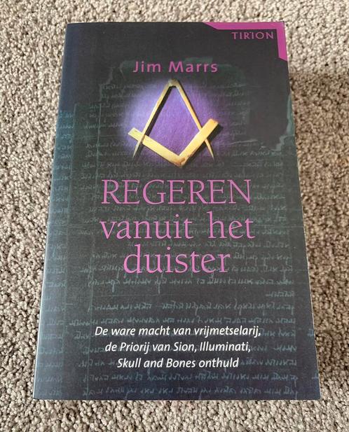 REGEREN vanuit het duister - Jim Marrs - Nieuwstaat, Boeken, Politiek en Maatschappij, Zo goed als nieuw, Maatschappij en Samenleving