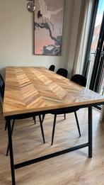 Eettafel karwei, Overige materialen, Zo goed als nieuw, Vijf personen of meer, 150 tot 200 cm