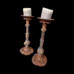 Twee brocante gietijzeren kandelaars, Antiek en Kunst, Antiek | Kandelaars, Ophalen of Verzenden, Overige materialen