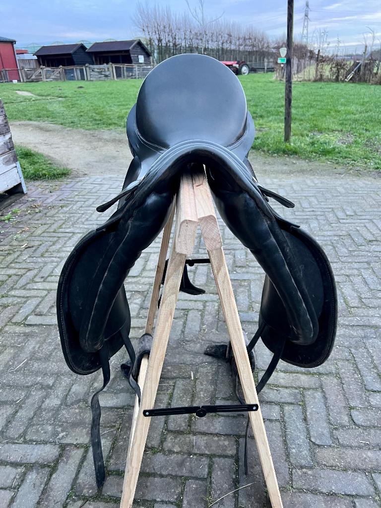 Dressuurzadel, Ophalen, Gebruikt, Dressuur