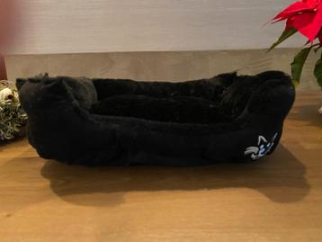 Beezteez. 48x37x18cm. Nieuw. Baboo. Kattenmand. Zwart. beschikbaar voor biedingen