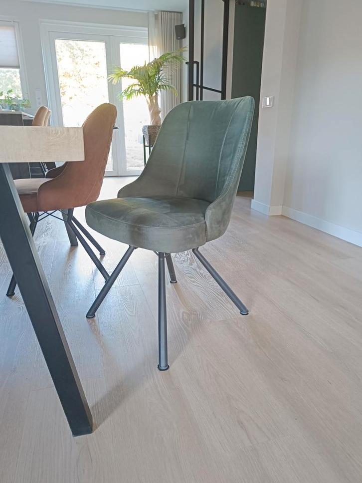 Vier eetkamerstoelen met pocketvering, Huis en Inrichting, Stoffering | Vloerbedekking, Zo goed als nieuw, Laminaat, Zwart, 75 m² of meer