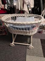 Wieg met meisjes en jongens setje, Ophalen, Zo goed als nieuw, Wieg