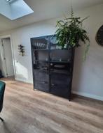 Industriële vitrinekast met glazen deuren, Ophalen