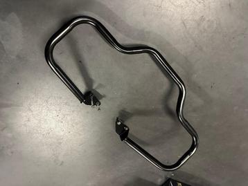 beugel HARLEY DAVIDSON dyna wide glide 2010 beschikbaar voor biedingen