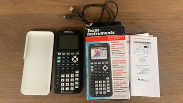 Grafische rekenmachine TI-84 Plus CE-T alsNIEUW met hardcase beschikbaar voor biedingen