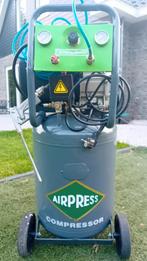 Airpress compressor, 25 tot 100 liter, Ophalen, Zo goed als nieuw, 6 tot 10 bar