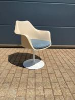 Originele draaibare Knoll Tulip arm chair by Eero Saarinen, Huis en Inrichting, Stoelen, Ophalen of Verzenden, Kunststof, Vitra togo ligne roset mah jong artifort b&b italia cassina sede