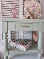 Brocant tafeltje bijzettafel nachtkastje, Antiek en Kunst, Ophalen