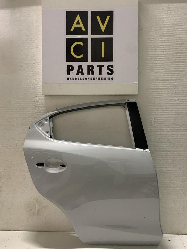 Mazda2 Mazda 2 deur portier rechtsachter 2014-, Auto-onderdelen, Carrosserie en Plaatwerk, Deur, Mazda, Gebruikt, Ophalen of Verzenden