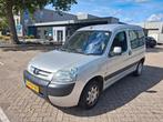 Peugeot Partner 1.4 benzine XR Combi 2003, Auto's, Peugeot, 4 cilinders, Bedrijf, Handgeschakeld, 48 €/maand