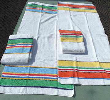 Vintage handdoek badstof katoen 55 x 110 cm (N49) beschikbaar voor biedingen