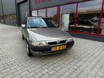 Opel Astra 1.6i Season / AUTOMAAT / NAP / VAUXHALL / LMV / A, Auto's, 4 cilinders, Origineel Nederlands, Sedan, 500 kg