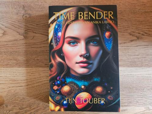 Tijn Touber - Time Bender, Boeken, Literatuur, Zo goed als nieuw, Nederland, Ophalen of Verzenden